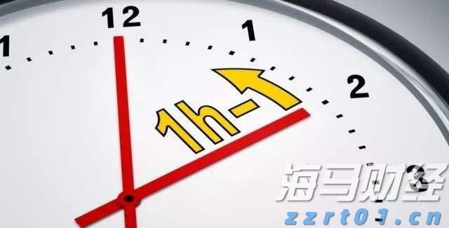 柳覃高速公路首片预制箱梁成功浇筑